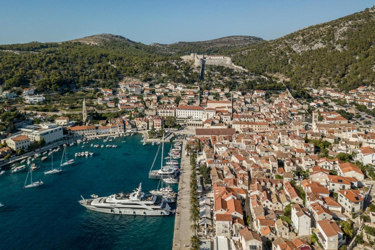 Hvar De Luxe Apartments 1 Hvar Town Buitenkant foto